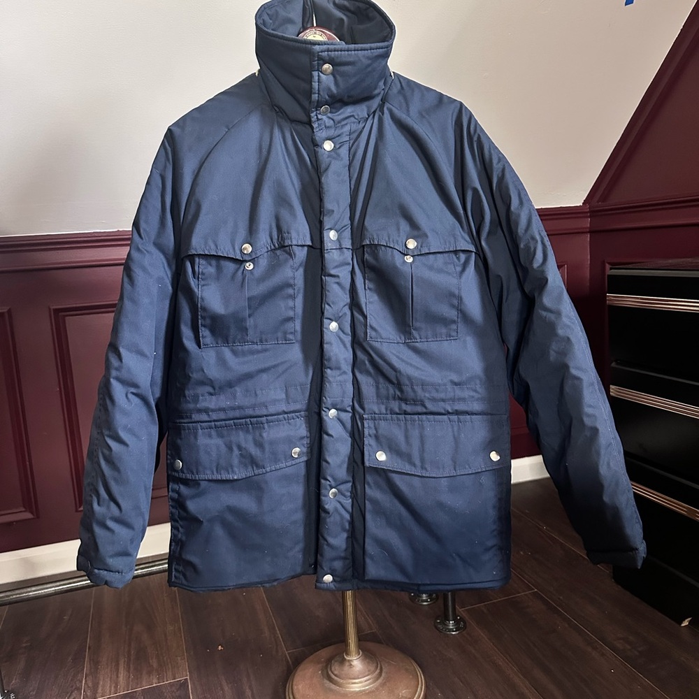 HW Carter & Sons vintage navy puffer cargo parka winter coat MiUSA